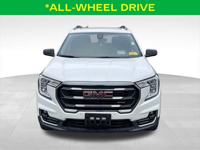 2022 GMC Terrain AWD AT4 2022 GMC Terrain AWD AT4