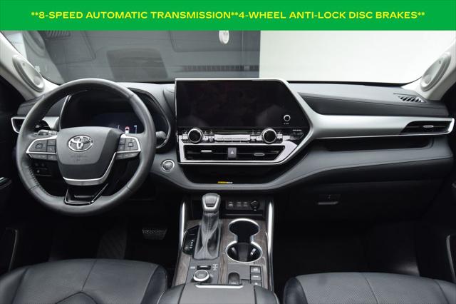 2023 Toyota Highlander Platinum 2023 Toyota Highlander Platinum