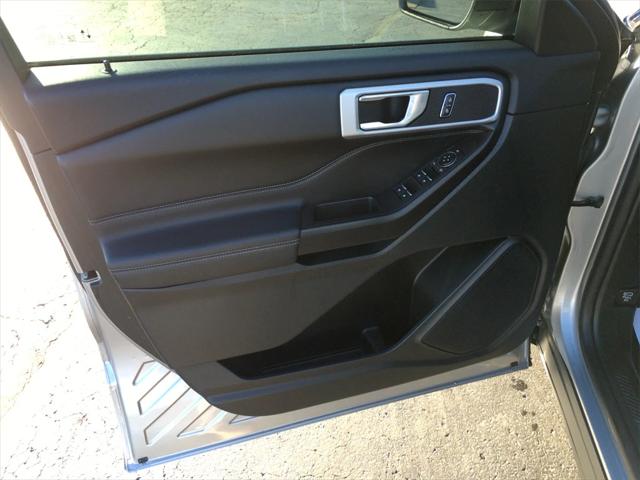 2020 Ford Explorer XLT 2020 Ford Explorer XLT