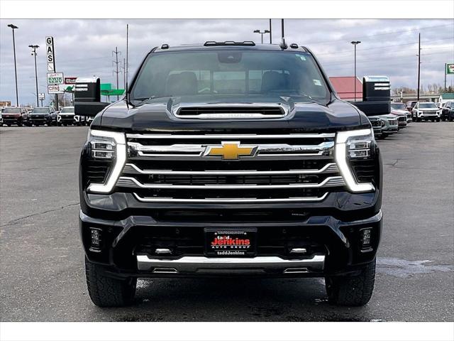 2025 Chevrolet Silverado 3500HD 4WD Crew Cab Standard Bed High Country