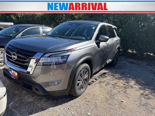 2022 Nissan Pathfinder SV 2WD