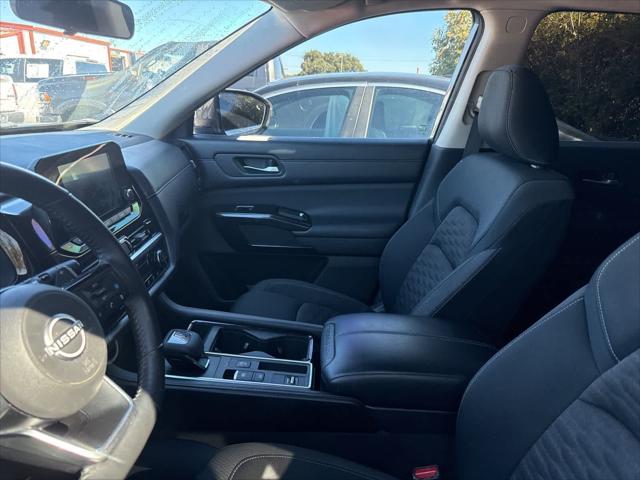 2022 Nissan Pathfinder SV 2WD