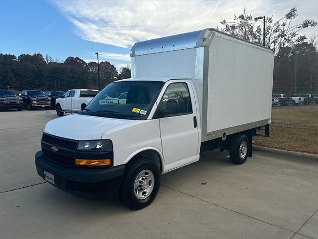 2022 Chevrolet Express Cutaway Work Van 2022 Chevrolet Express Cutaway Work Van
