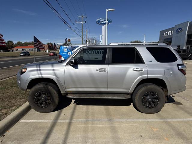 2015 Toyota 4Runner SR5 2015 Toyota 4Runner SR5