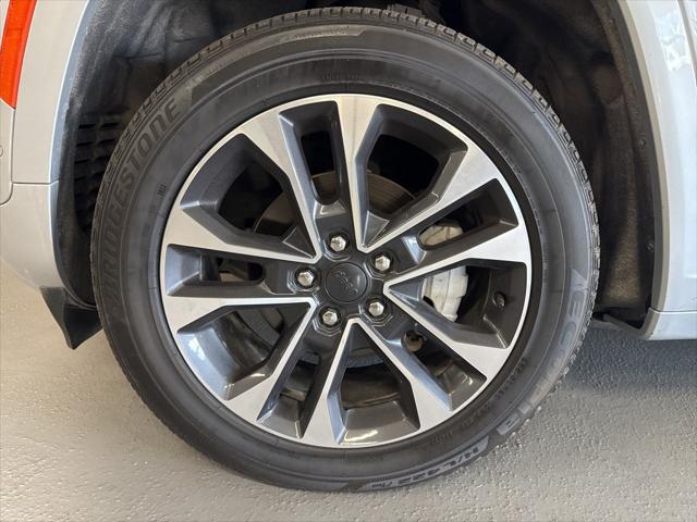 2024 Jeep Grand Cherokee Overland 4x4 2024 Jeep Grand Cherokee Overland 4x4