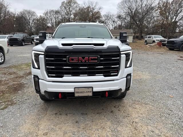 2024 GMC Sierra 2500HD 4WD Crew Cab Standard Bed AT4