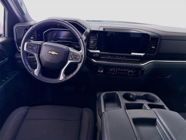 2022 Chevrolet Silverado 1500 4WD Crew Cab Short Bed LT with 2FL