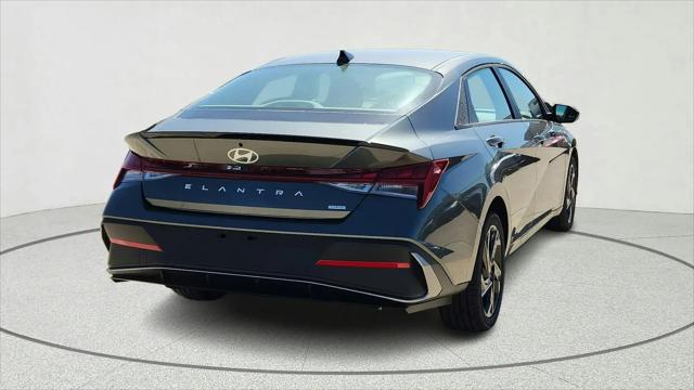 2026 Hyundai Elantra Hybrid SEL Sport