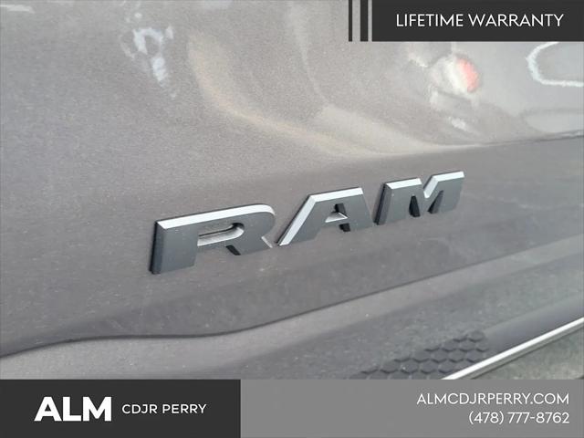 2026 Ram 1500 Laramie Crew Cab 4x4 5'7" Box