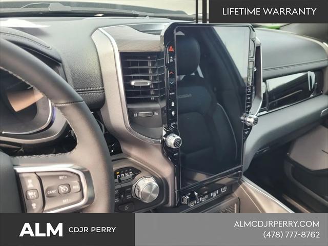 2026 Ram 1500 Laramie Crew Cab 4x4 5'7" Box