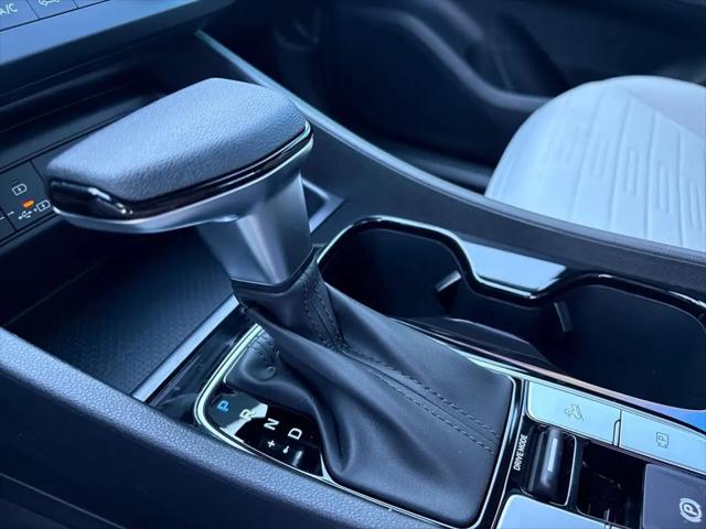 2026 Hyundai Santa Cruz SE