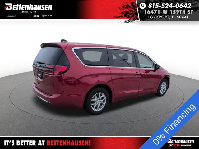 2026 Chrysler Pacifica Select