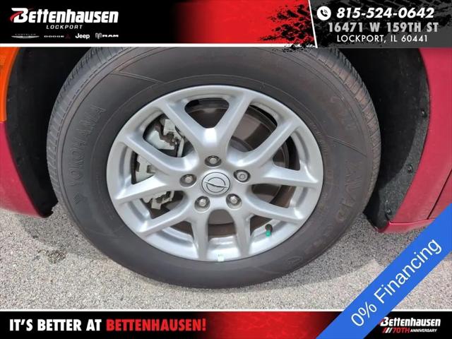 2026 Chrysler Pacifica Select