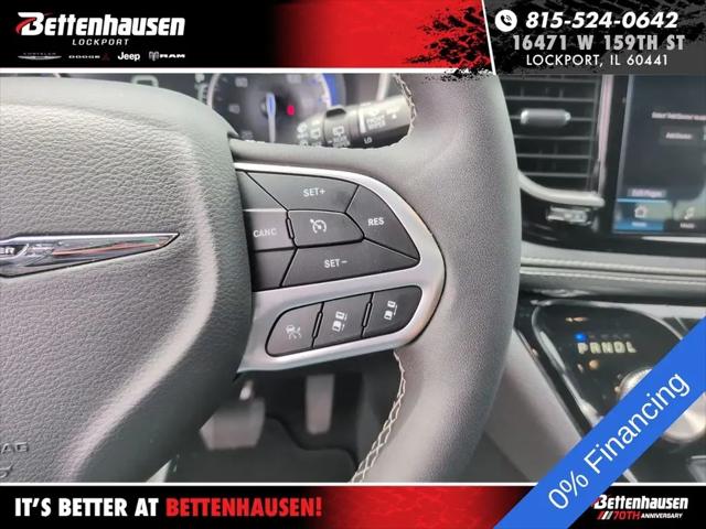 2026 Chrysler Pacifica Select