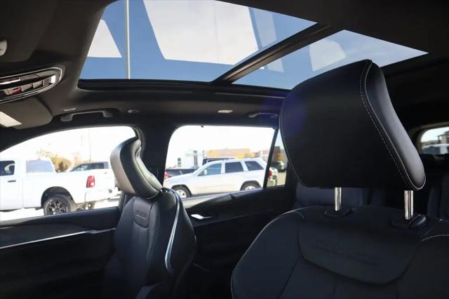2025 Jeep Grand Cherokee L Overland 4x4