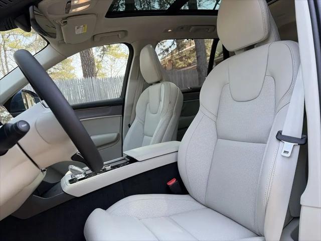 2026 Volvo XC90 Plug-In Hybrid Ultra, T8 AWD, Electric/Gasoline, Bright, 7 Seats