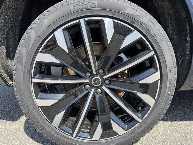 2026 Volvo XC90 Plug-In Hybrid Ultra, T8 AWD, Electric/Gasoline, Bright, 7 Seats