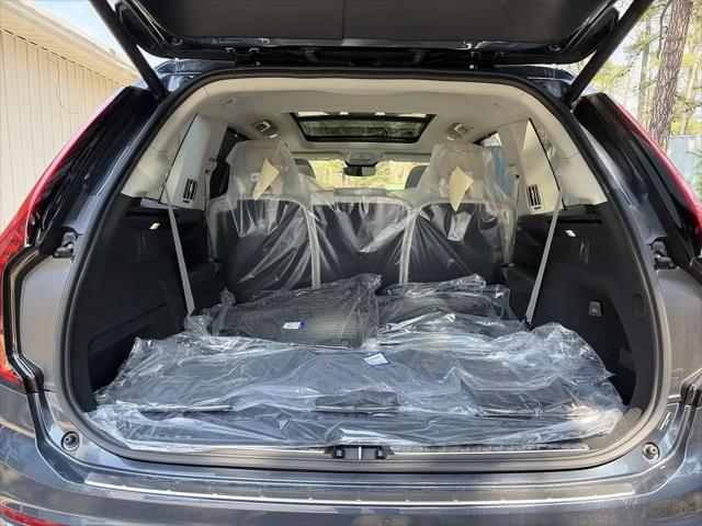 2026 Volvo XC90 Plug-In Hybrid Ultra, T8 AWD, Electric/Gasoline, Bright, 7 Seats