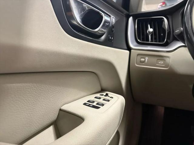 2021 Volvo XC60 T5 Momentum