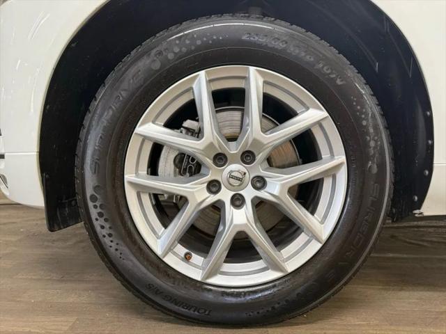 2021 Volvo XC60 T5 Momentum