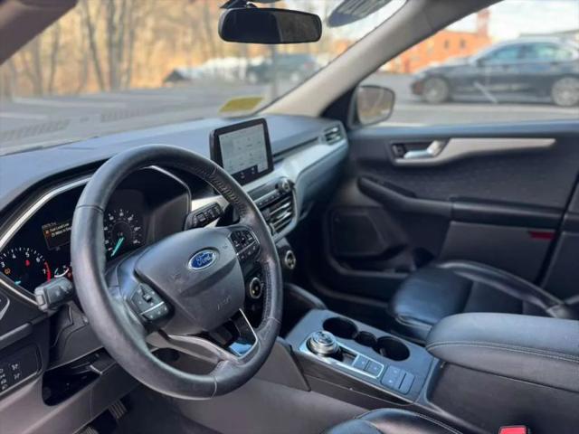 2020 Ford Escape SEL