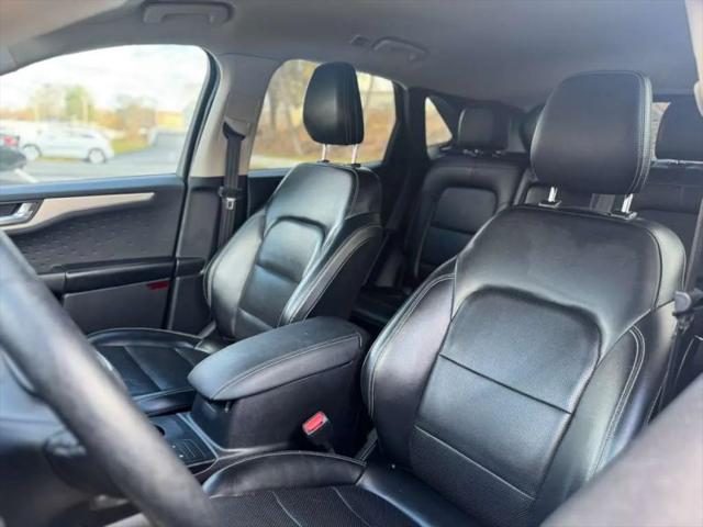2020 Ford Escape SEL