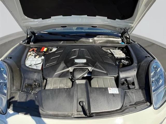 2021 Porsche Cayenne Base