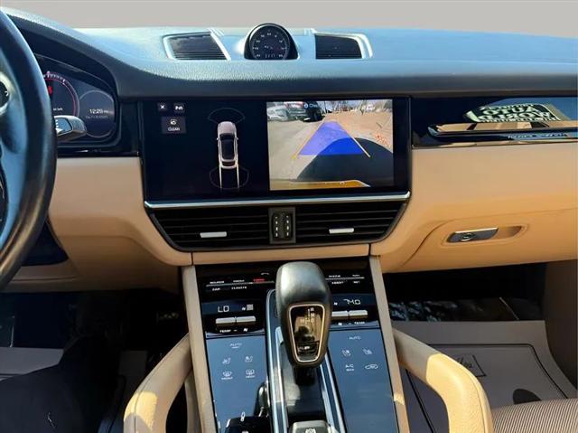 2021 Porsche Cayenne Base