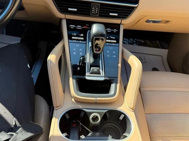 2021 Porsche Cayenne Base