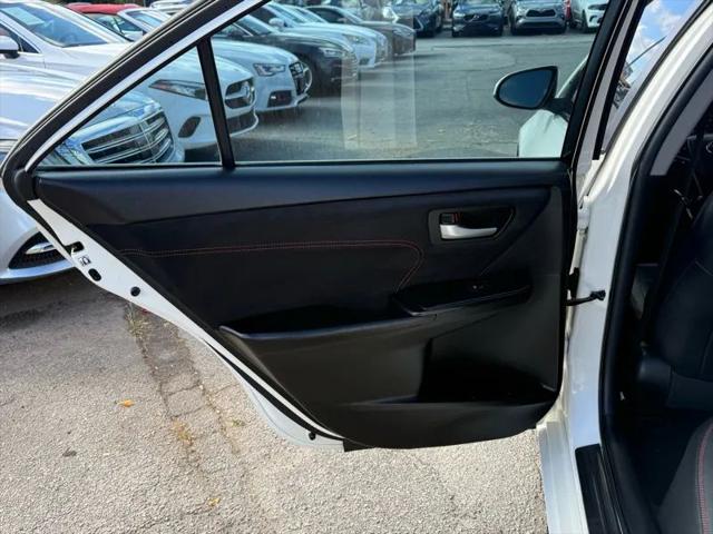 2015 Toyota Camry SE