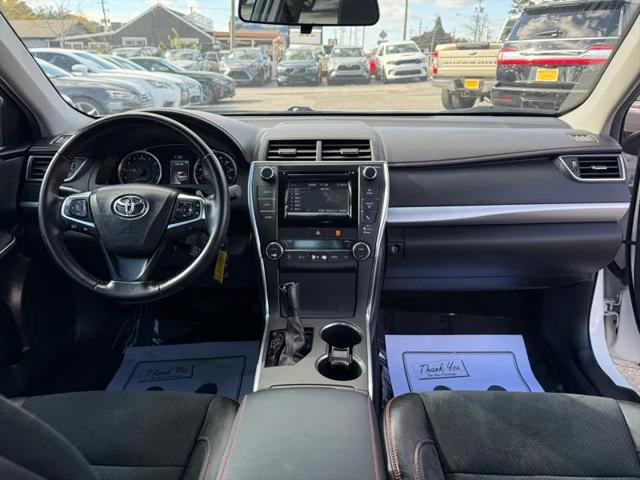 2015 Toyota Camry SE