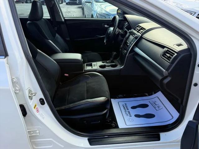 2015 Toyota Camry SE