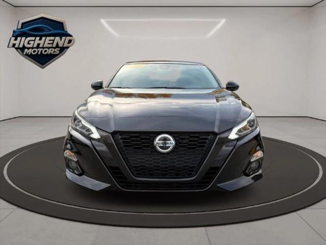 2022 Nissan Altima SR FWD
