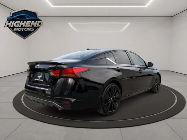 2022 Nissan Altima SR FWD