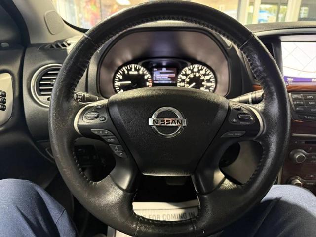 2020 Nissan Pathfinder Platinum 2WD