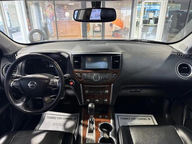 2020 Nissan Pathfinder Platinum 2WD
