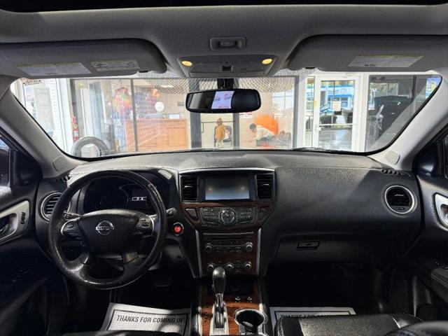 2020 Nissan Pathfinder Platinum 2WD
