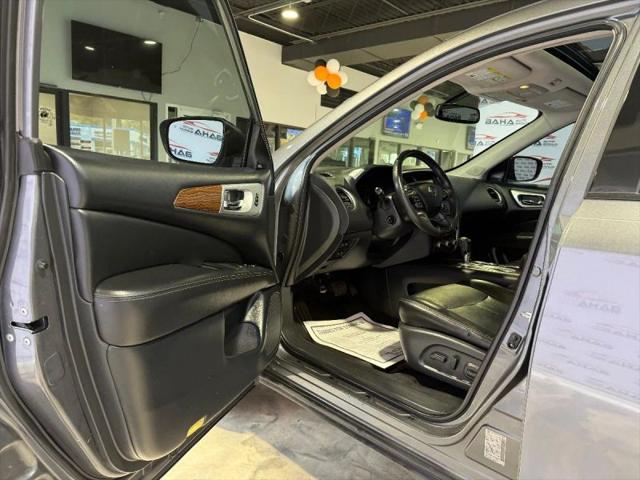 2020 Nissan Pathfinder Platinum 2WD