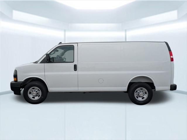 2025 Chevrolet Express Cargo Van RWD 2500 Regular Wheelbase WT