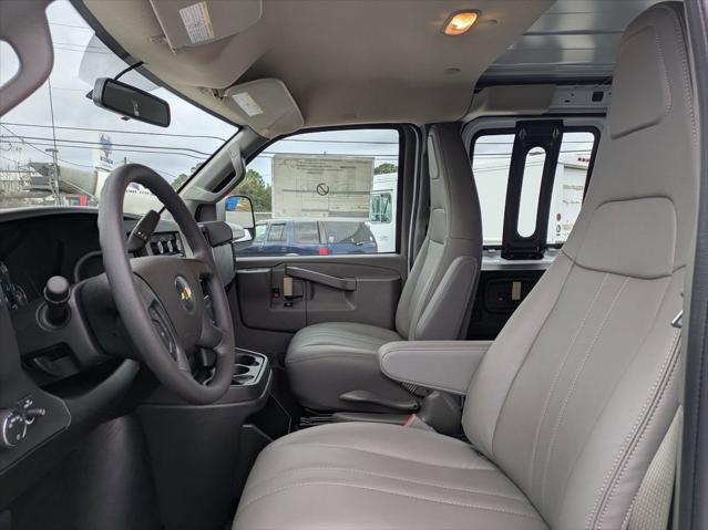 2025 Chevrolet Express Cargo Van RWD 2500 Regular Wheelbase WT