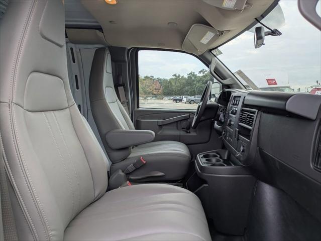2025 Chevrolet Express Cargo Van RWD 2500 Regular Wheelbase WT