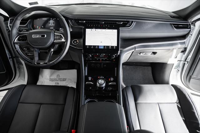 2025 Jeep Grand Cherokee Overland 4x4