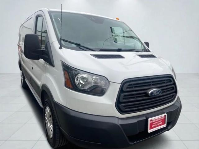 2018 Ford Transit w/Sliding Side Door w/RWB