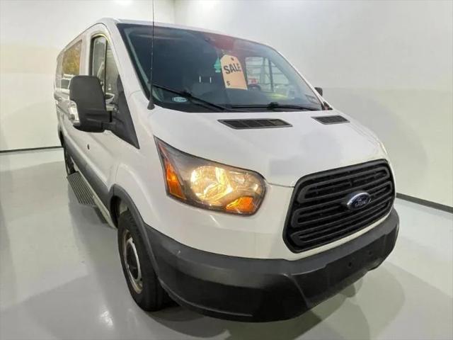 2017 Ford Transit w/Sliding Side Door w/RWB