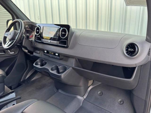 2022 Mercedes-Benz Sprinter 1500 Standard Roof I4