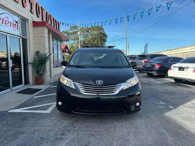 2017 Toyota Sienna XLE 8 Passenger