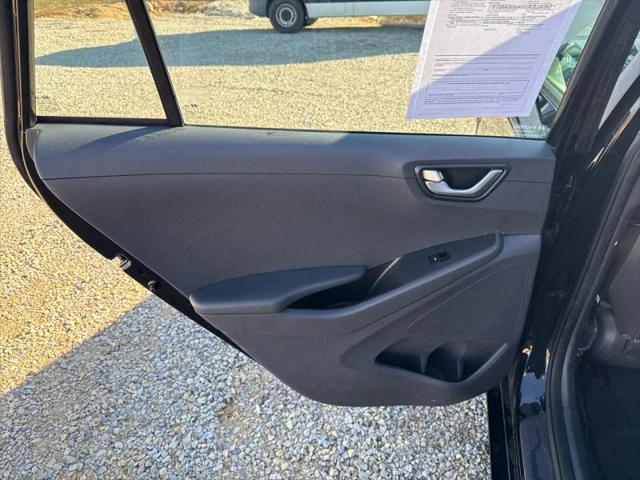 2018 Hyundai IONIQ Hybrid Blue