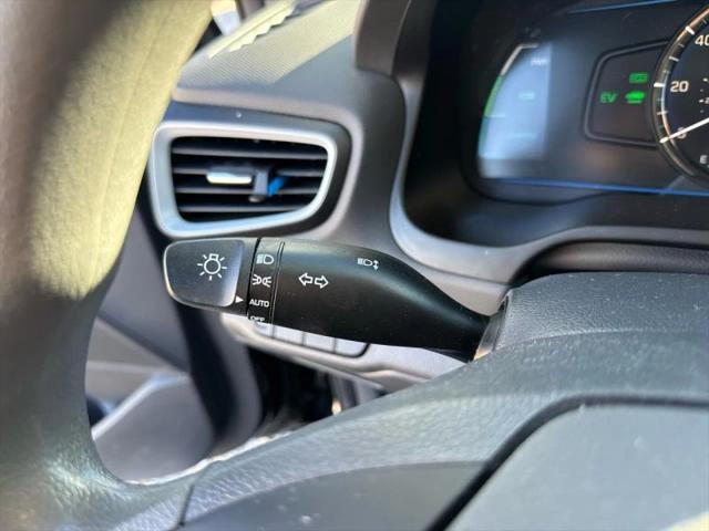 2018 Hyundai IONIQ Hybrid Blue