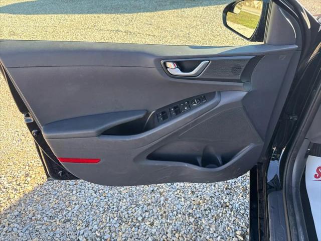 2018 Hyundai IONIQ Hybrid Blue