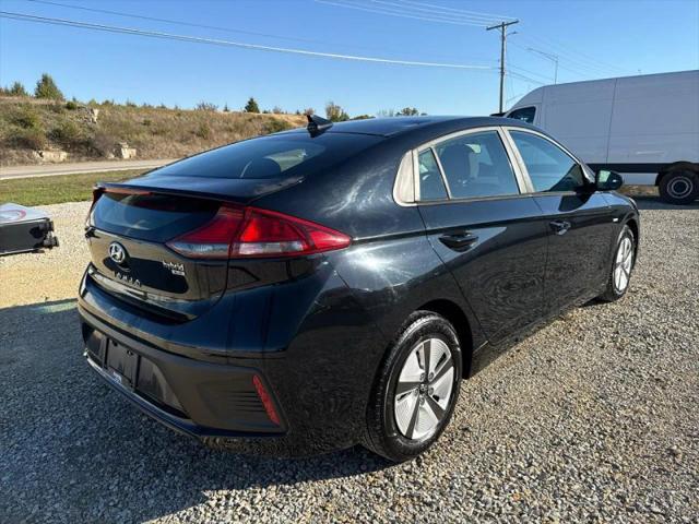 2018 Hyundai IONIQ Hybrid Blue